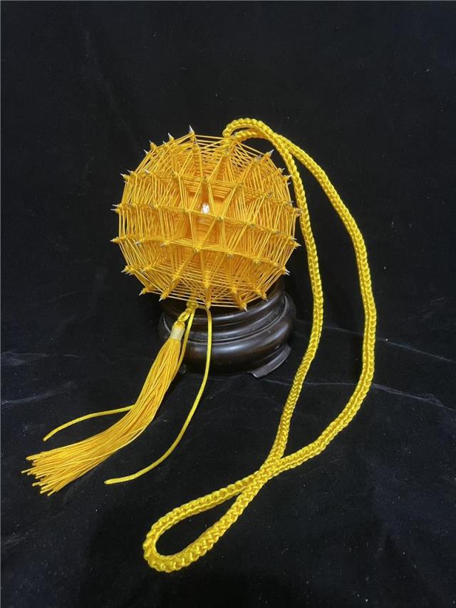 冠榤宗教法器,客製彩色手工編織刺球-黃色 6寸 (108釘)